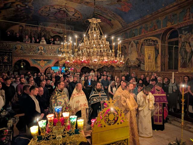 Priveghere in cinstea Maicii Domnului Paramythia